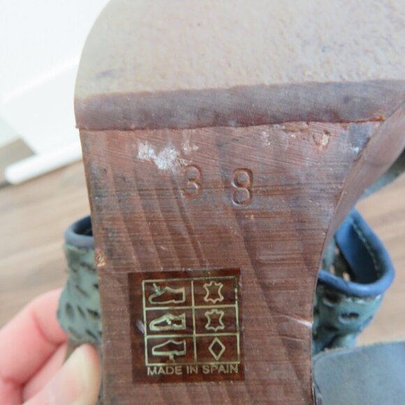 FREE PEOPLE Rendering Perforated Leather Buckle Heel Platform Clogs Boho 7.5 - Picture 8 of 14